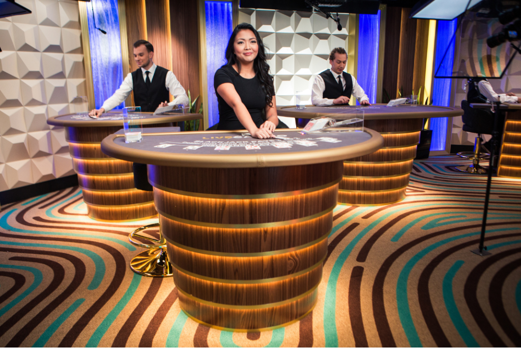 3 GPS at gaming table